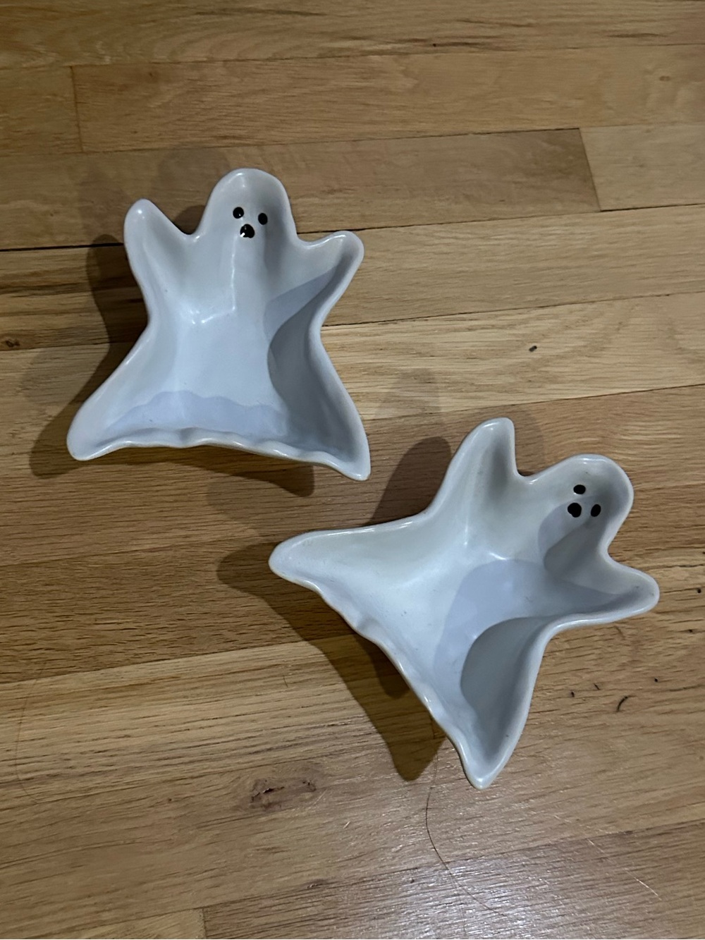 Pottery Barn Gus The Ghost Stoneware Snack Bowls - Set of 2